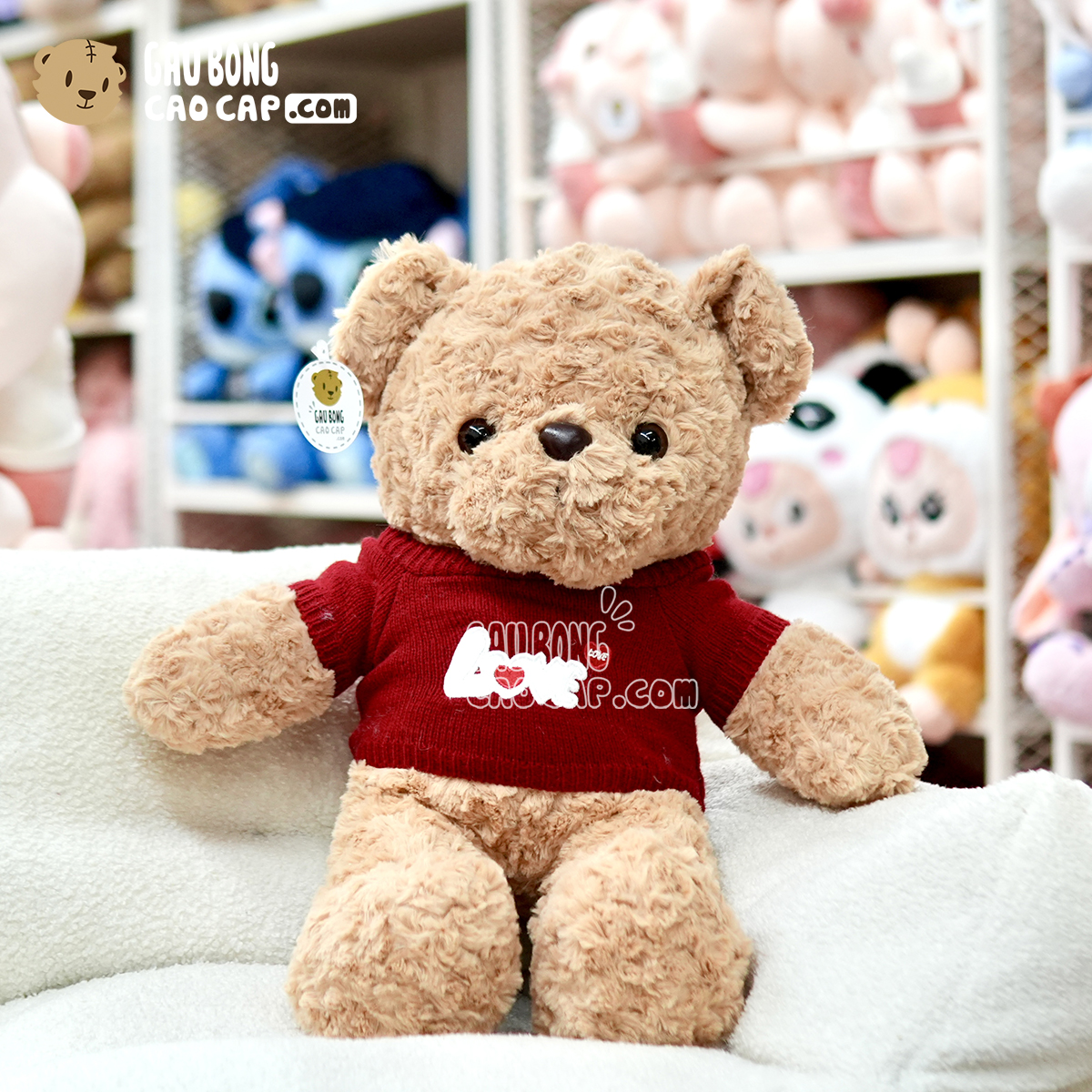 Gấu Teddy mặc áo len Love